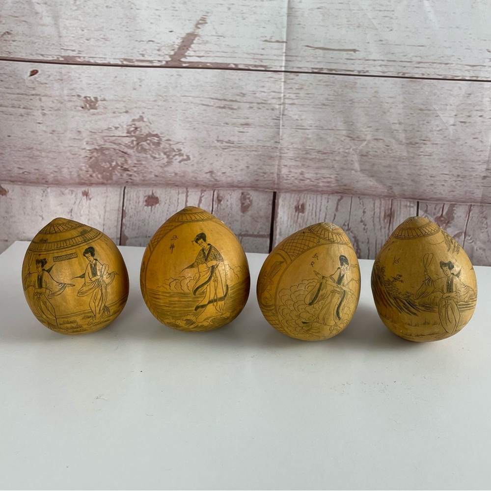 Vintage Chinese Finely Engraved Dry Gourd Shakers Set Of 4